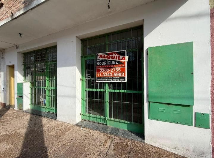 Local Comercial en Alquiler - Moron Sur - 3