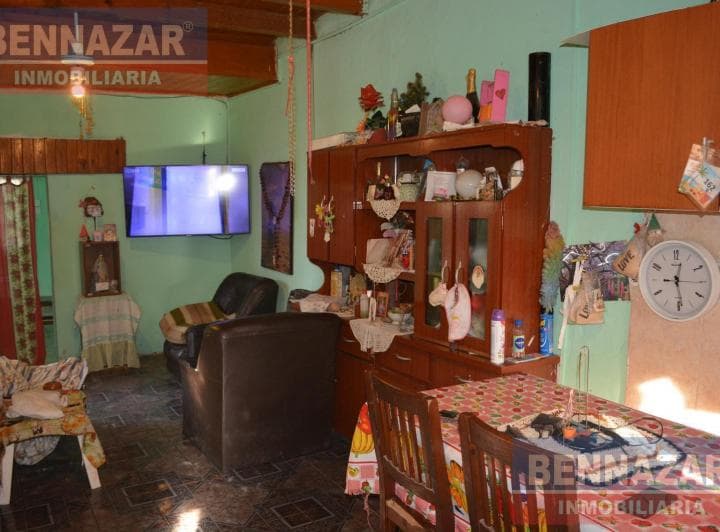 Venta de Casa + 3 Departamentos - San Pedro - 5