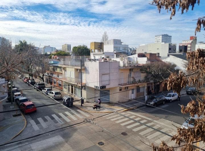 Casa 5 Amb con Terraza en Esquina con Local - 5