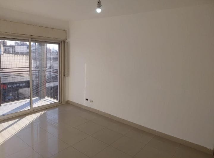 Rivadavia 10100. Departamento 2 Ambientes - 3