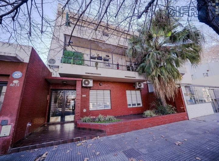 PH en Villa Devoto 3 Ambientes Al Contrafrente con Patio. a Refaccionar! - 3