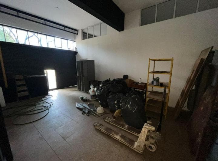 Local Comercial de 30 m² con Baño y Pequeña Cocina. - 5