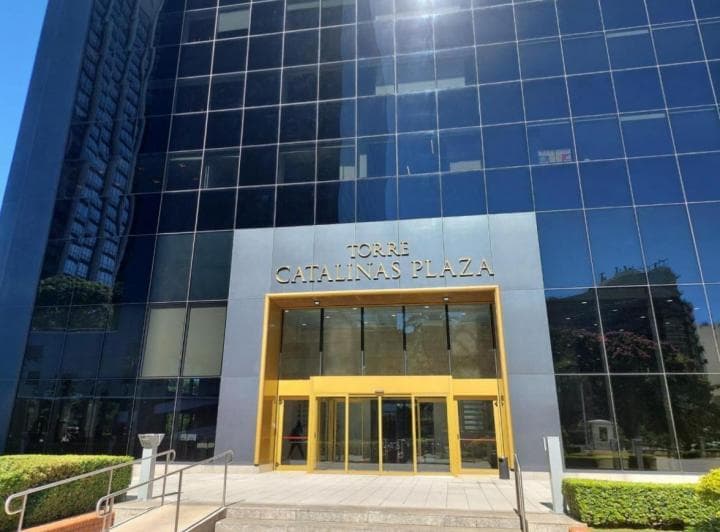 Oficina en Venta en Catalinas Plaza - 2