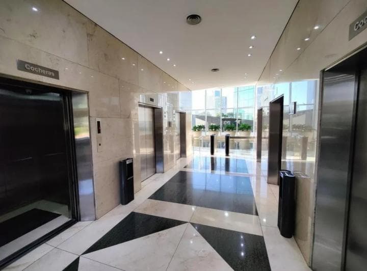Oficina en Venta en Catalinas Plaza - 5