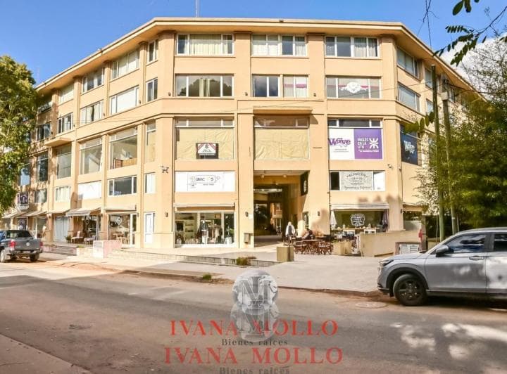 Local Comercial en Venta en Paseo El Agora, Pinamar Centro - 2