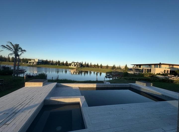 Casa Al Río en El Naudir – 346 m² – Piscina, Amarra - 3