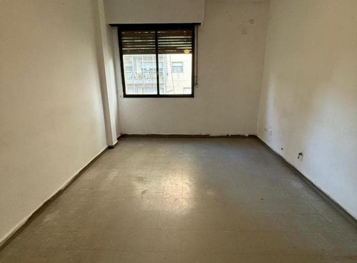 Venta Departamento de 2 Amb a Reciclar - 45 m Tot. - por Escalera. 500 m Gral. Paz - B. Saavedra. - 2