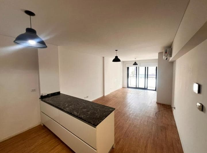 Excelente Monoambiente con Cochera y Baulera en Alquiler en Pleno Centro de Villa Urquiza. Edificio - 3