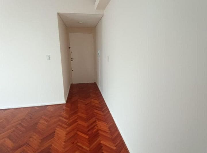 Impec Consultorio Y/u Oficina de 2 Amb Amplios M/lum P 2° Cfte Baño - Cocina Compl Av Córdoba 3200 - 2