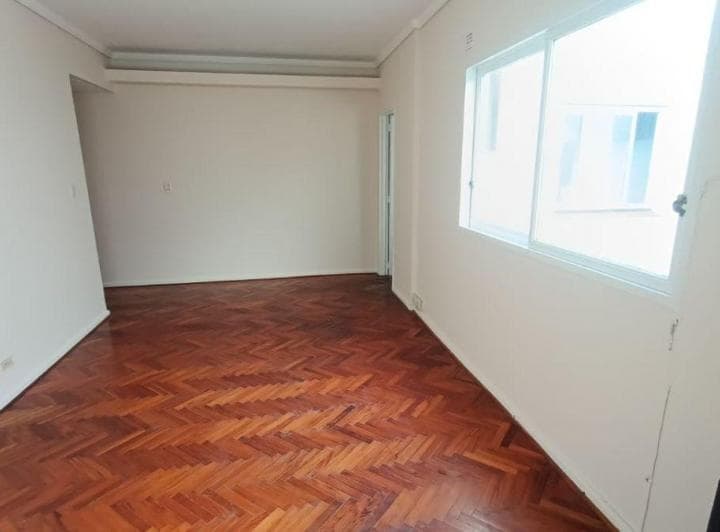 Impec Consultorio Y/u Oficina de 2 Amb Amplios M/lum P 2° Cfte Baño - Cocina Compl Av Córdoba 3200 - 3