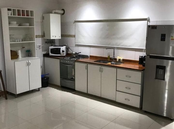 Casa en Venta - 2 Dorm. 1 Baño - 215 m² - Miramar - 5