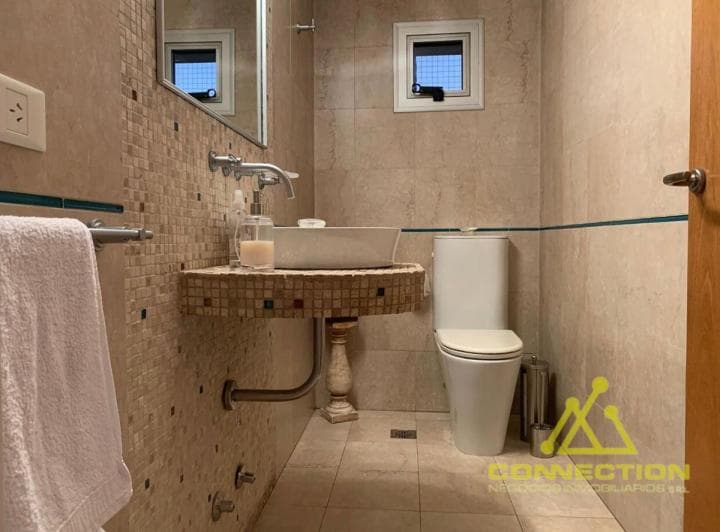 Venta Excelente Piso 4 Ambientes con Dependencia de Servicio - Flores - 3