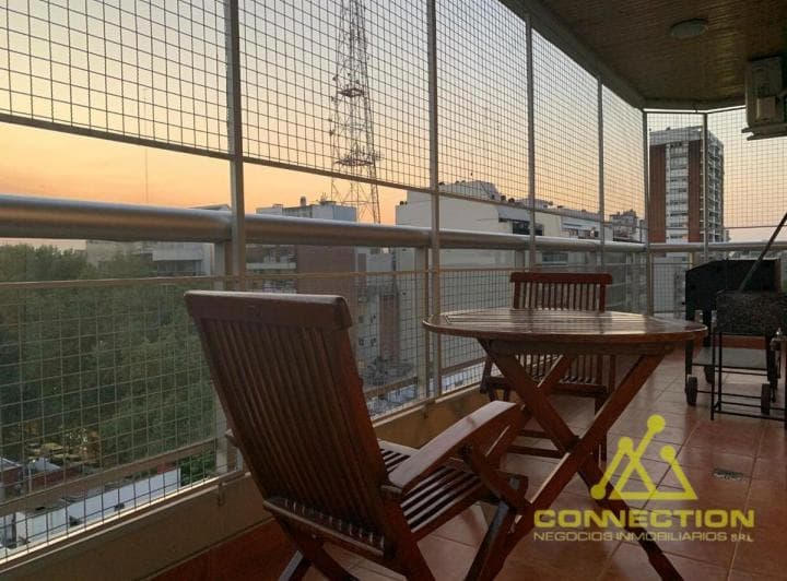 Venta Excelente Piso 4 Ambientes con Dependencia de Servicio - Flores - 5