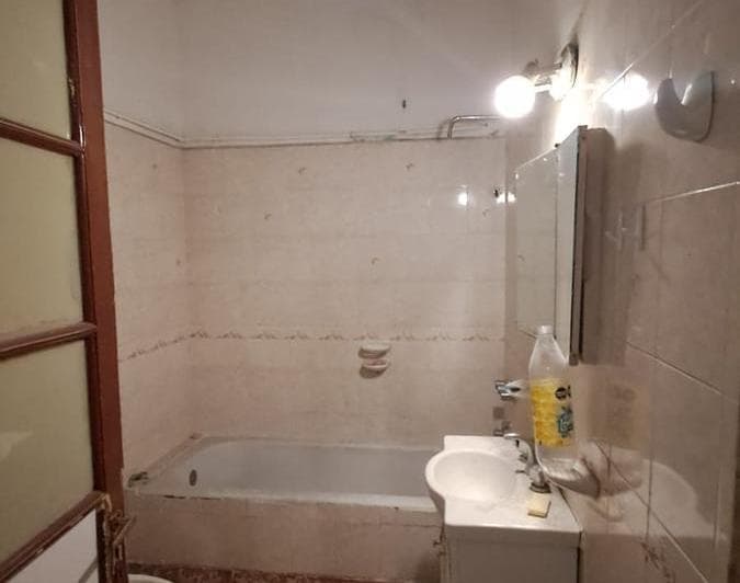Vende: Casa con Local Comercial Pilar Centro. - 5