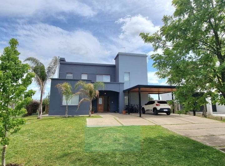 Casa Al Agua con Pileta en Venta y Alquiler en El Cantón Norte - 2