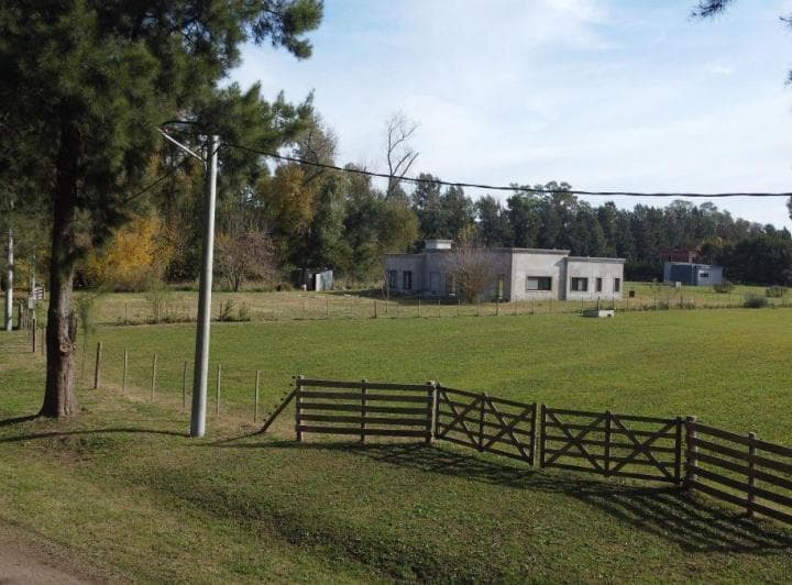 Lote de 3000 en Estancia Las Malvinas, Coronel Brandsen, Buenos Aires. - 3