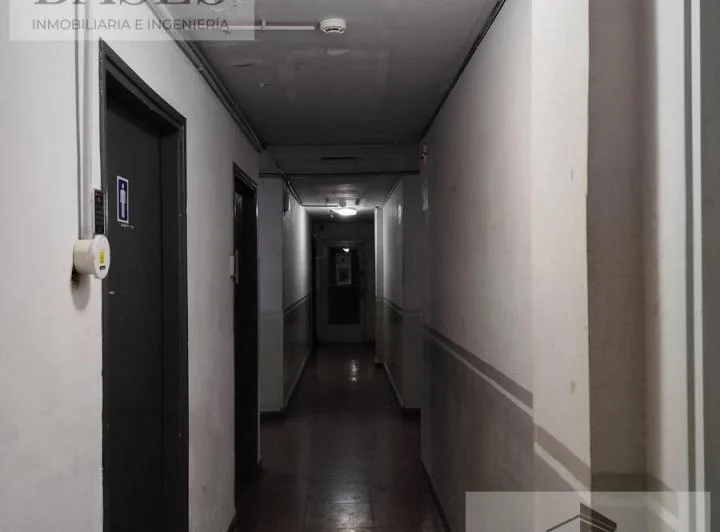 Venta Oficina en Galeria Pasaje Central B° Centro - 5