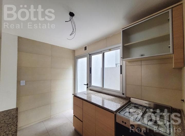 Venta Departamento 3 Ambientes. Frente. Balcón. Patio. Villa Devoto - 5