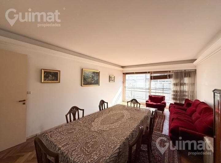 Piso de 4 Ambientes Mas Dependencia de Servicio 121 m Cuadrados - Balvanera - 4