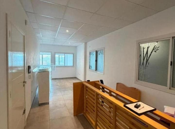Consultorios / Oficina 120 m² - 2