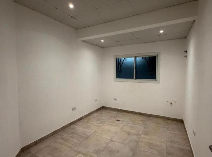 Consultorios / Oficina 120 m² - 3