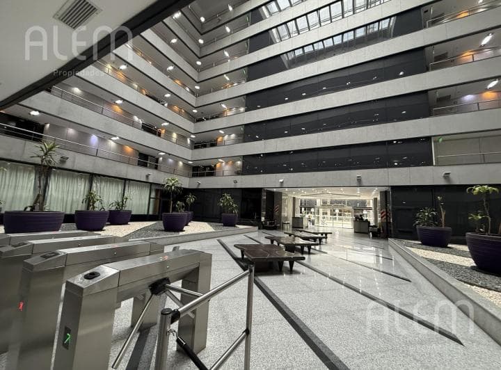 Venta con Renta de Oficina en Puerto Madero - Buenos Aires Plaza - 2