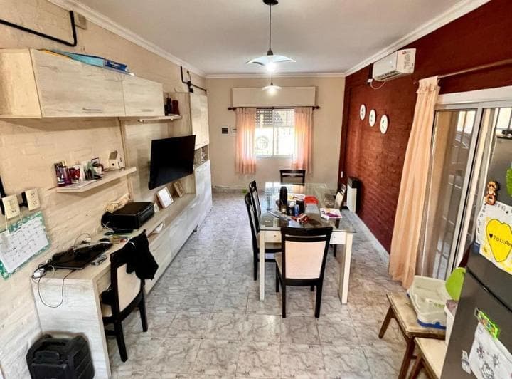 Casa en Venta - 3 Dorm. 3 Baños - Garage - Pileta - Patio - 285 m² Terreno - Villa Amelia - 3
