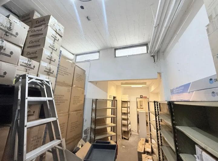 Local Comercial / Galpon con Garage a La Calle Mas Oficinas en Villa Crespo - 5