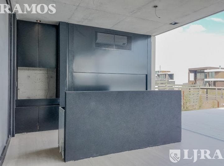 Casa Sobre Lote Al Rio en Venta en El Yacht, Nordelta - 5