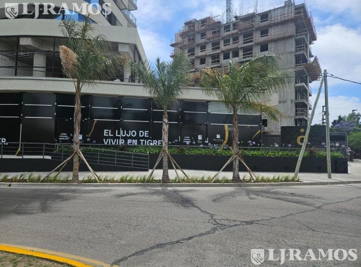 Local de 140 m² en Venta Y/o Alquiler en Brickell Boulevard. - 4