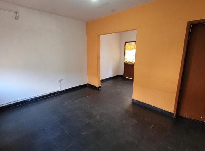 Casa PH en Venta Tres Ambientes con Patio - Morón - 2