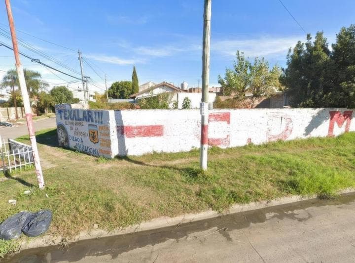Terreno en Venta - 207 m² - Morón - 4