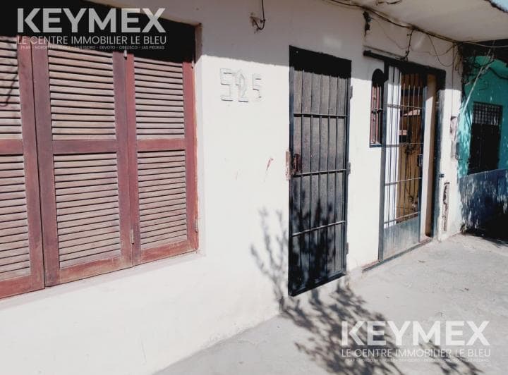 Venta de Casa en Villa Celina de 9 Ambientes Para Seguir Construyendo - 4