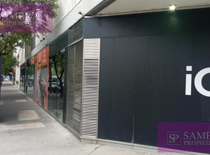 Local en Esquina en Forum Puerto Madero, 440 m² - 3