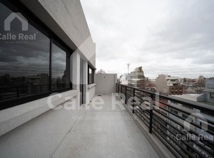 Edificio Entero o por Pisos en Alquiler - 5