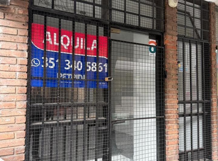 Local Comercial en Guemes - 2