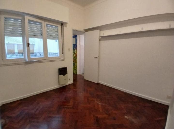 Excelente 2 Ambientes + Escritorio - PH 1ro por Escalera - en Lo Mejor de Nuñez - 5