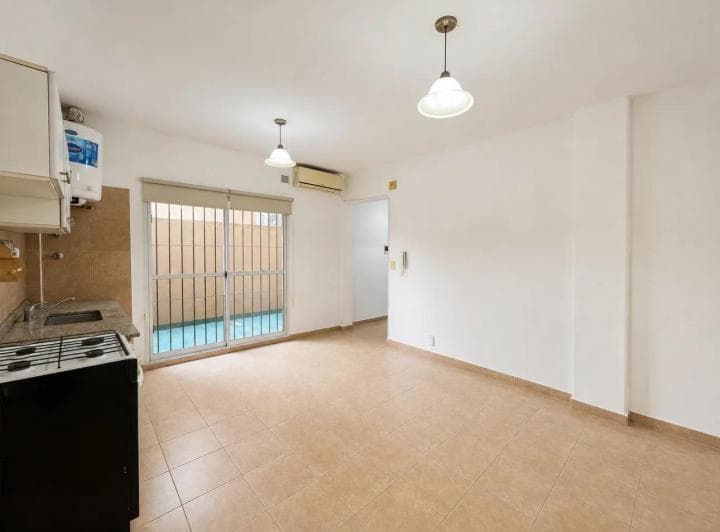Departamento de 2 Ambientes con 2 Patios - 4