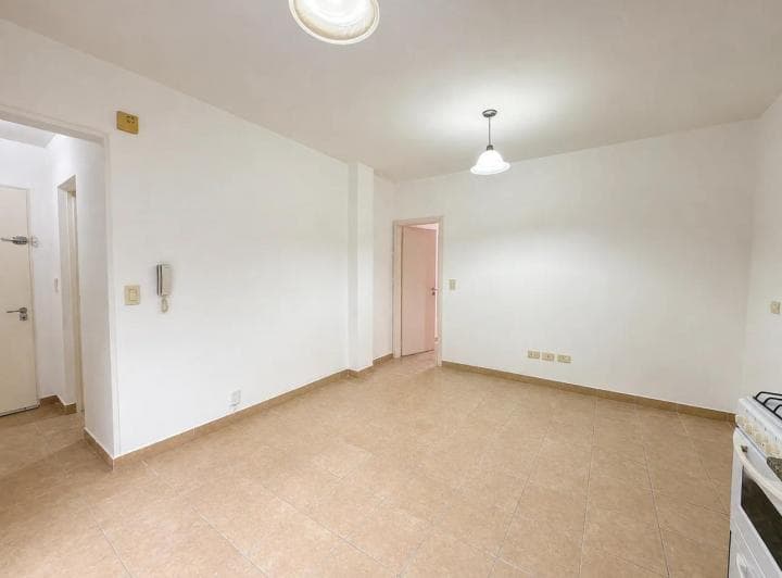 Departamento de 2 Ambientes con 2 Patios - 3