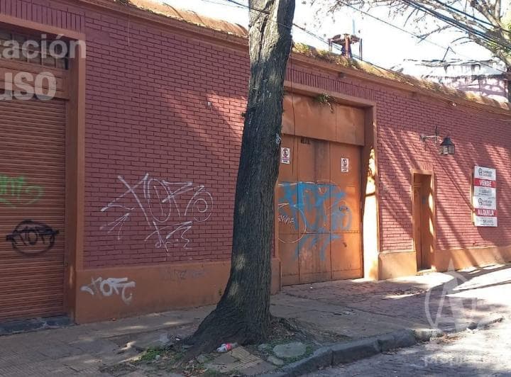 Venta Local / Galpón / Depósito en San Isidro Centro - 3