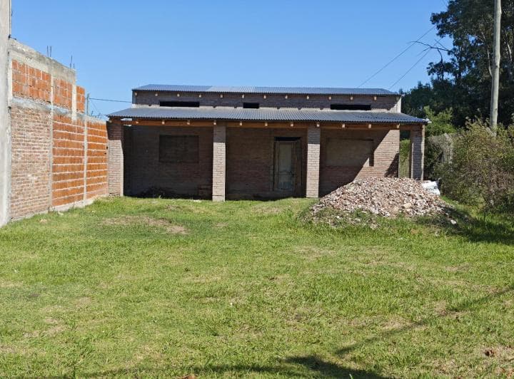 Venta Terreno con Construcción Empezada Barrio Lomas de Alicia, Granadero Baigorria - 3