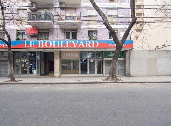 Local en Venta Flores Galeria Le Boulevard - 4