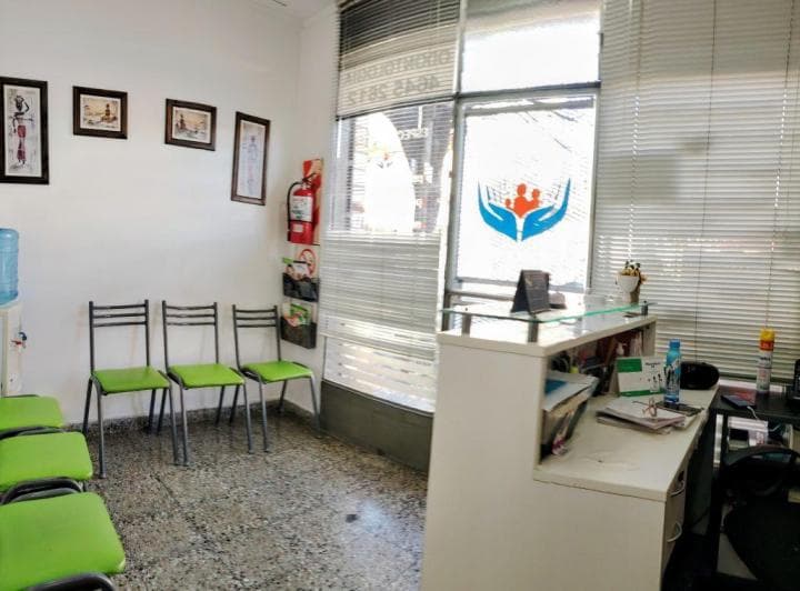 Alquiler – Local Comercial Sobre Esquina – Morón - 3