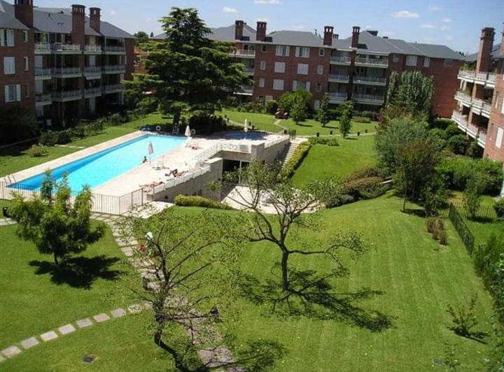 Departamento Venta Jardines de San Isidro 1, Vista Interna a Jardin, Orie Este, Cochera Doble, Seg. - 3