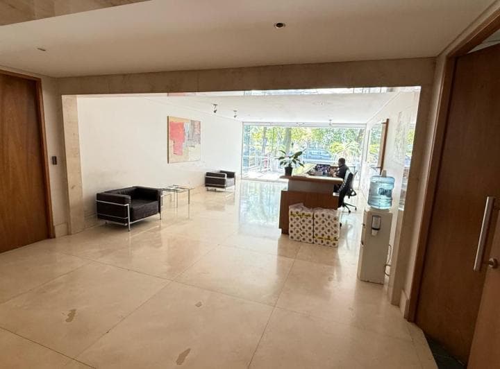 Alquiler Oficina en Martinez - Dardo Rocha 900 - Oficina de 150 m² Cocheras - Impecable - 5