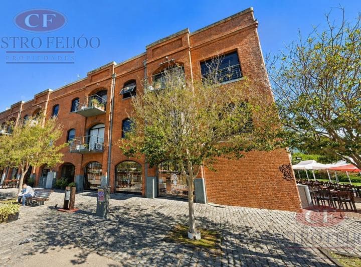 Local en Puerto Madero - Alicia Moreau de Justo Al 1700 en Venta - 2