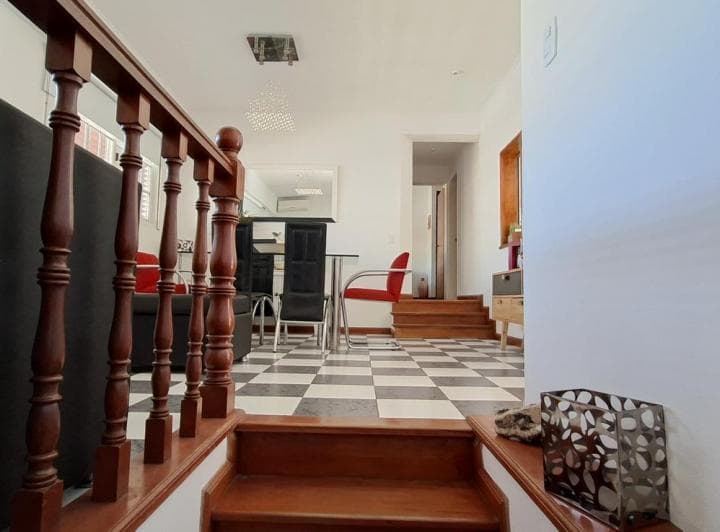 Comodo y Luminoso PH de 3 Ambientes con Amplia Terraza y Cochera - en Venta - 4