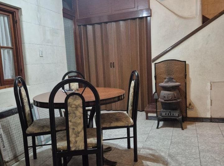 Casa Estilo Antigua, con 3 Dorm., Baño y Toil, Venta, Villa Devoto - 4