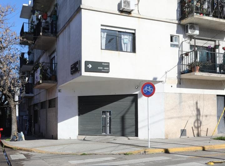 Local Comercial/depósito en Venta en Saavedra - 2