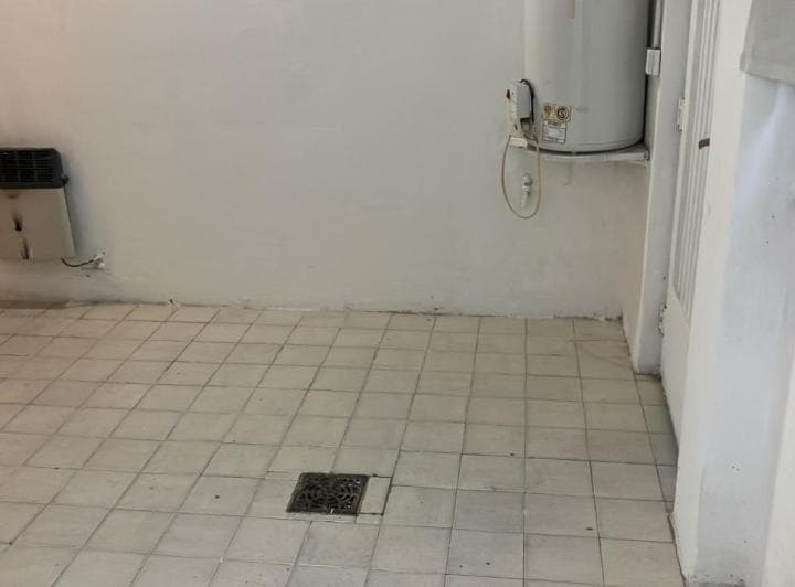 Venta de un PH en El Barrio Once a U$d 49.900 Sin Expensas - 2